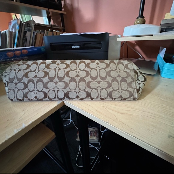 Coach Large Signature Tote Bag - Picture 10 of 10